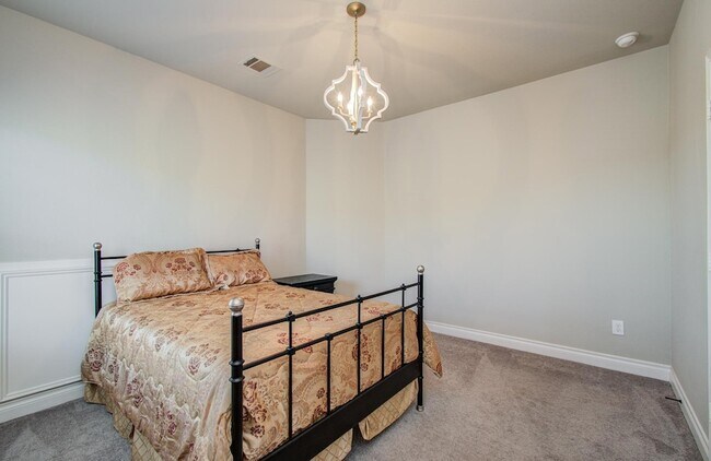 Building Photo - 10838 Bouldin Creek