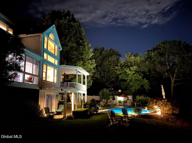 Building Photo - 27 Hill Rd