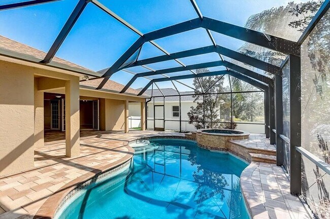 Building Photo - 6214 Warbler Ln