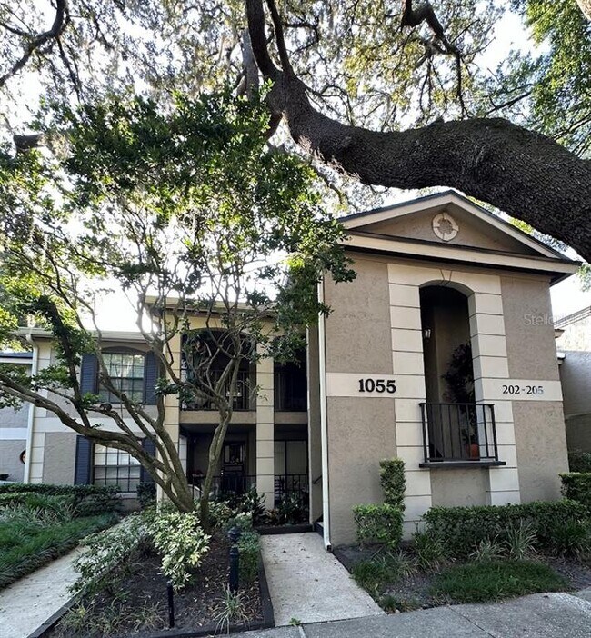 Primary Photo - 1055 Kensington Park Dr