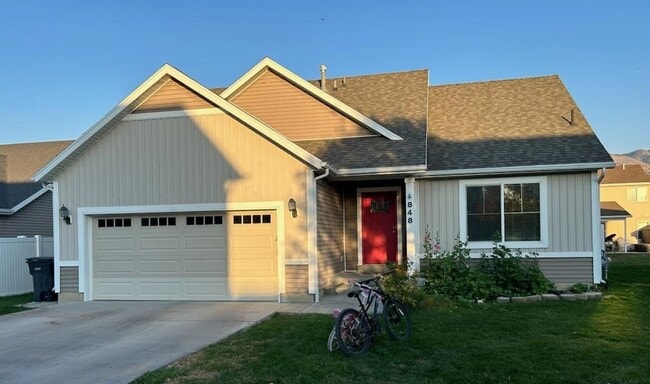 Building Photo - 848 N 440 W