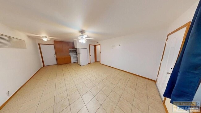 Building Photo - 427 David Cuervo St