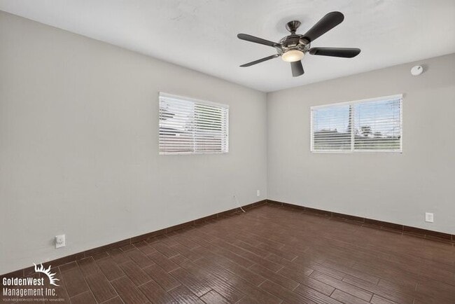 Building Photo - Charming 3Bdm 2Ba Home with Private Backyard in Phoenix!