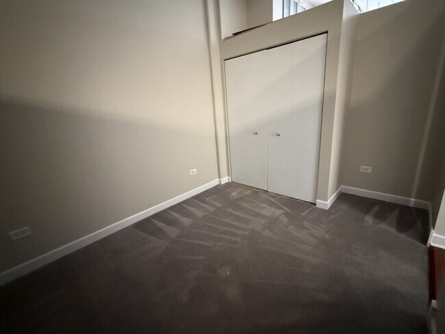 Building Photo - 1301 W Madison St