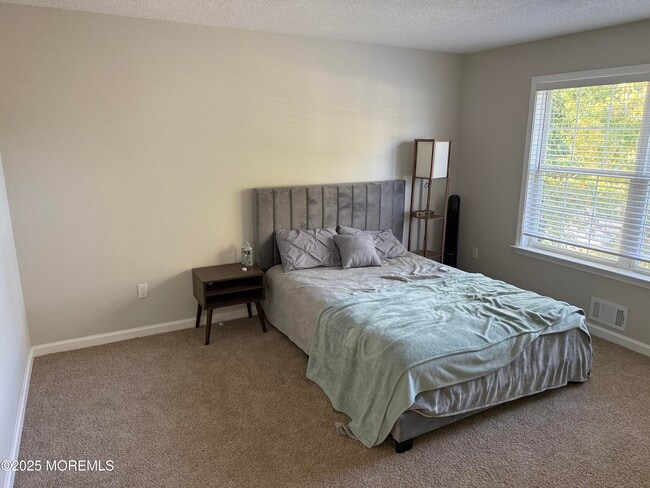 Building Photo - 90 Atlantis Ave