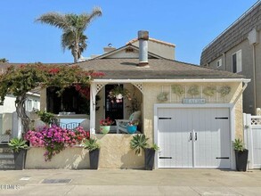 Building Photo - 116 San Clemente Ave