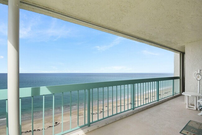Building Photo - 9940 S Ocean Dr