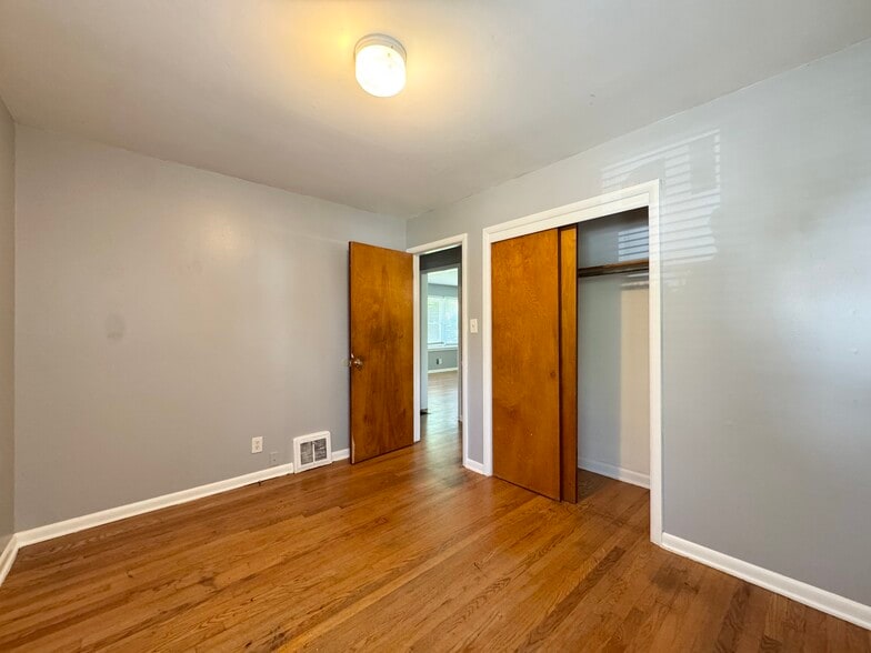 Building Photo - 4511 Virginia Ave