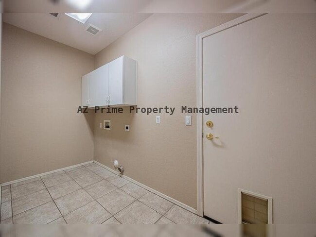 Building Photo - 522 N Kimberlee Way