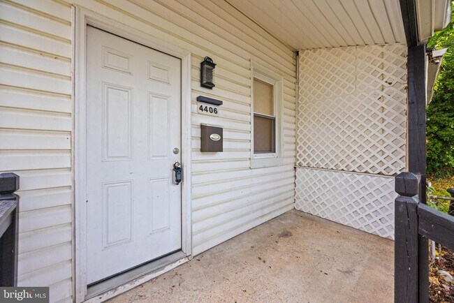 Building Photo - 4406 St Georges Ave.