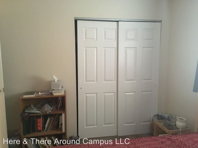 Building Photo - 639 Riverview Dr