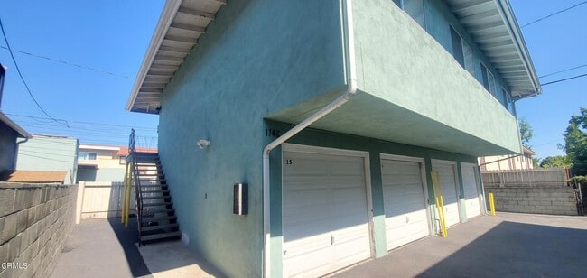 Building Photo - 114 Huntington Dr N