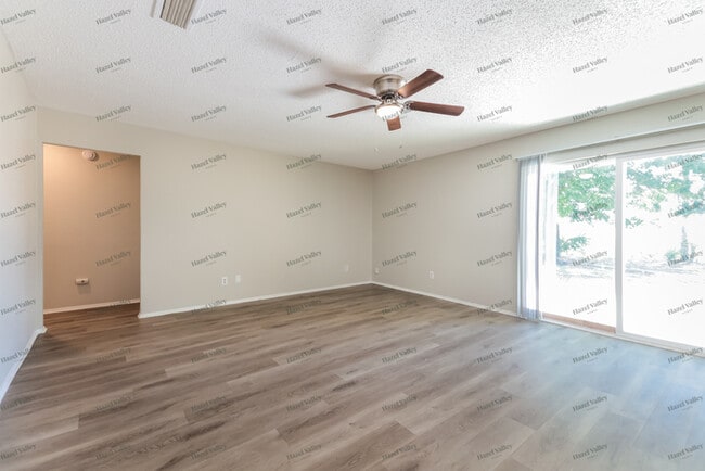 Building Photo - 1705 Allentown Dr
