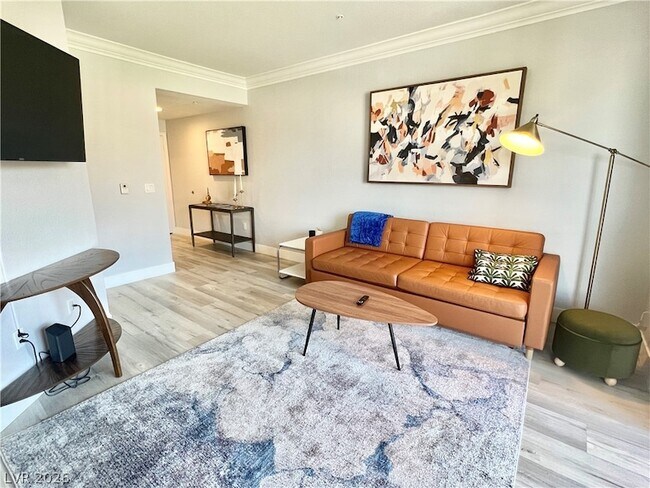 Building Photo - 210 E Flamingo Rd