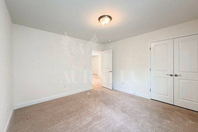 Building Photo - 563 Whitley Rdg Dr