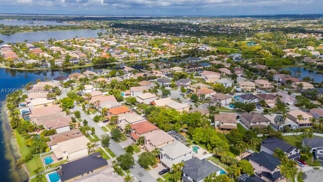 Building Photo - 17407 SW 36th St