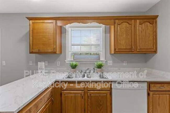 Building Photo - 1053 Merrick Dr
