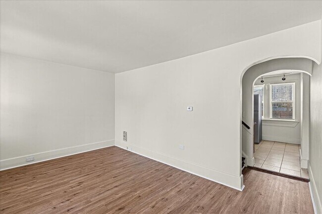 Building Photo - 2802 N Constitution Rd