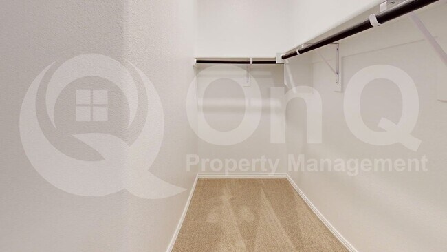 Building Photo - 505 Blanton St