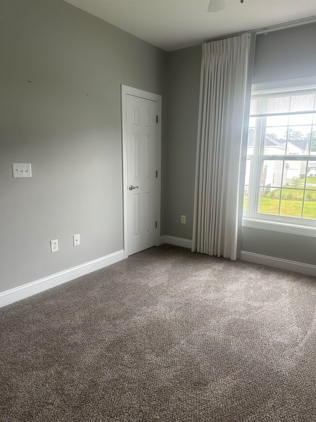 Building Photo - 4140 Hibiscus Dr