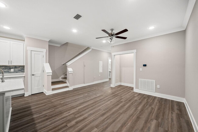 Building Photo - 222 N Sand Palm Rd