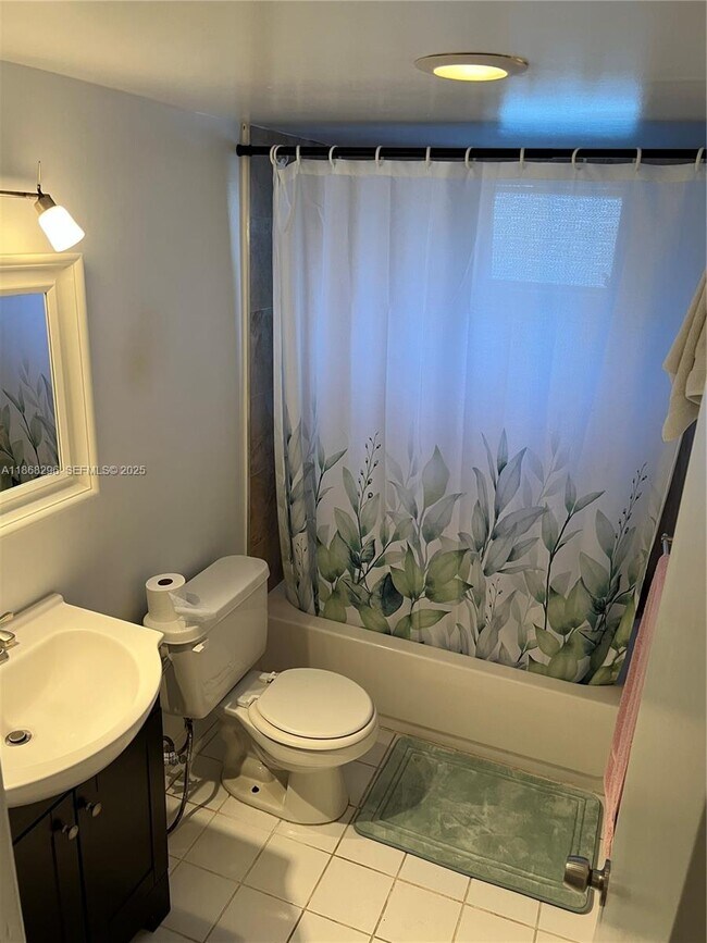 Building Photo - 3551 NE 169th St