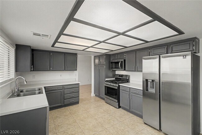 Building Photo - 7417 W Fort Wilkins Dr