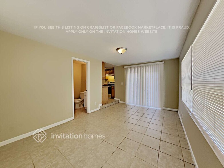 Building Photo - 608 Westchester Ave