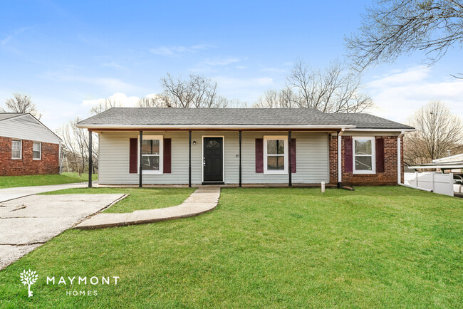 Primary Photo - Refreshed Home in Taylors, SC