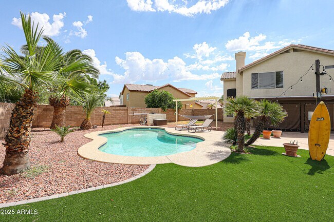 Building Photo - 3902 E Rosemonte Dr