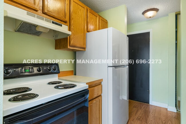 Building Photo - 15154 65th Ave S