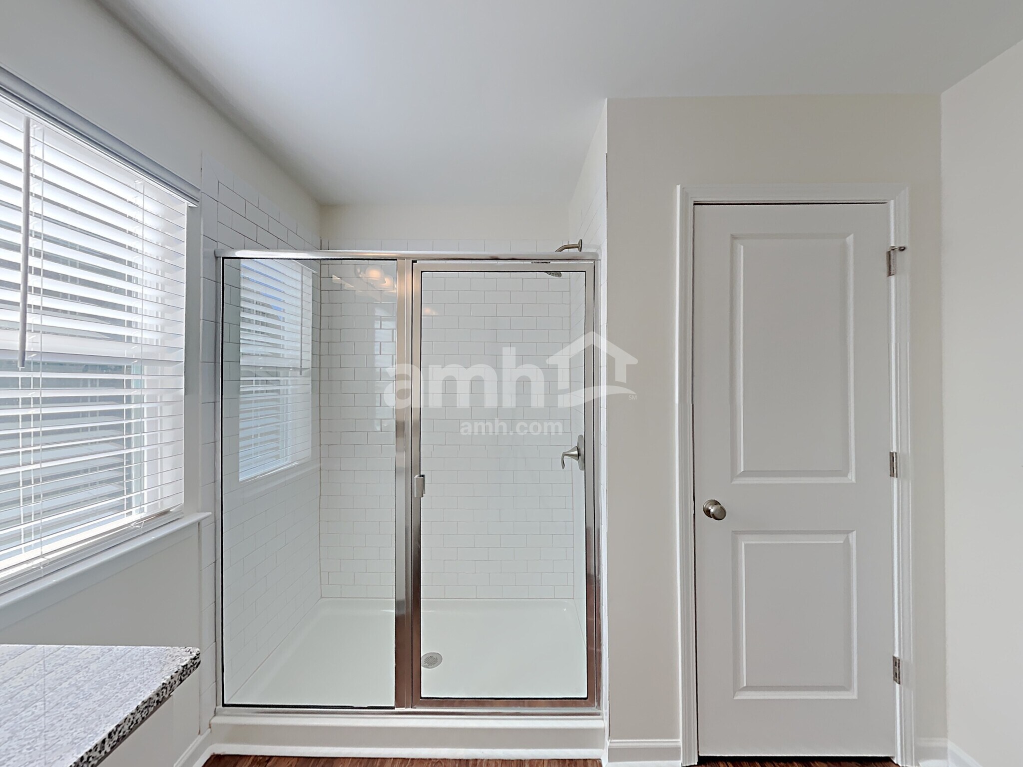 Building Photo - 20 Valley Brook Ct