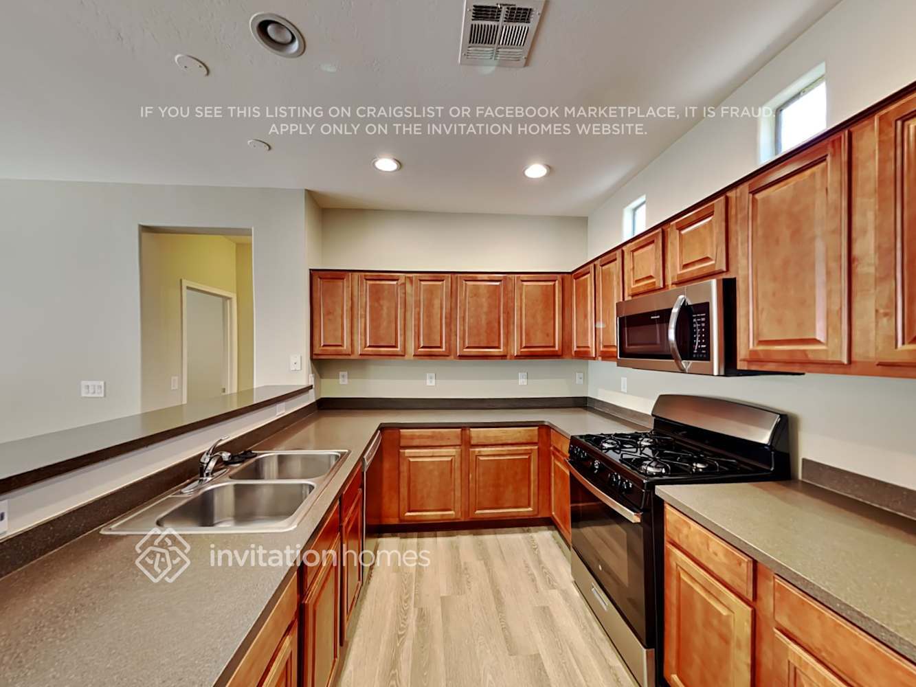 Building Photo - 2898 S Arroyo Ln