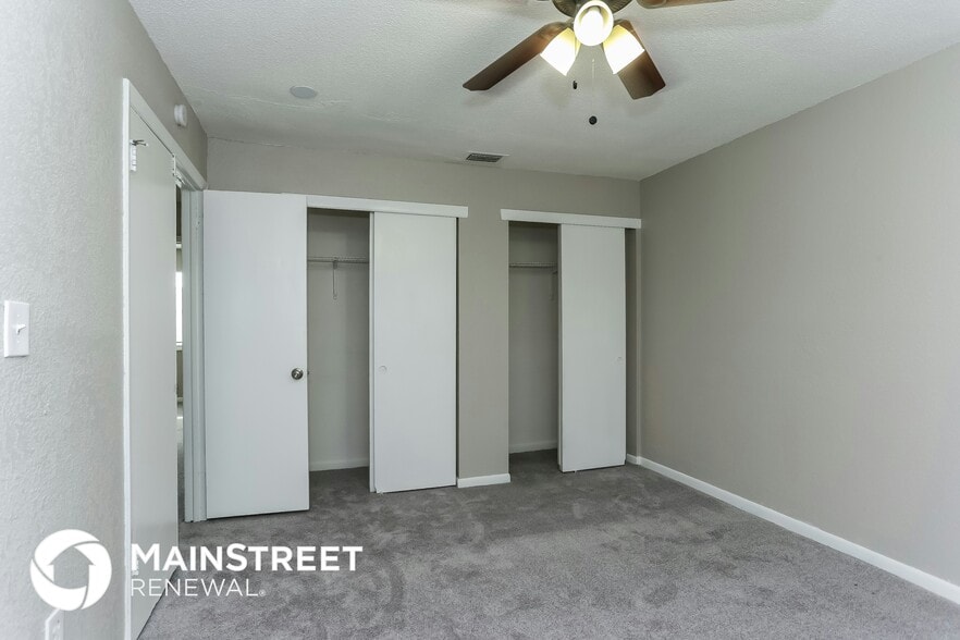 Building Photo - 2065 Loma Linda Way N