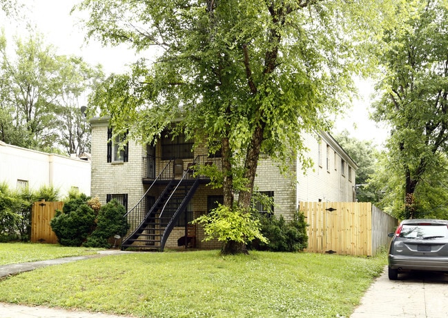 Building Photo - 1579 Court Ave