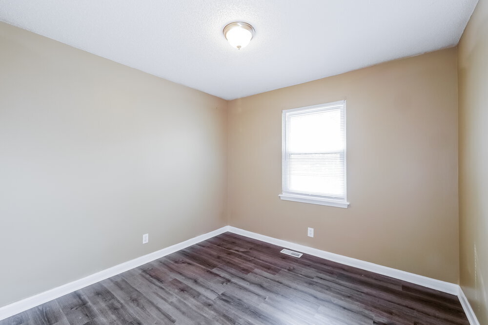 Building Photo - 902 Ridge Dr