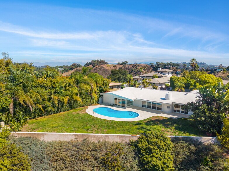 Building Photo - 1641 Tower Grove Dr