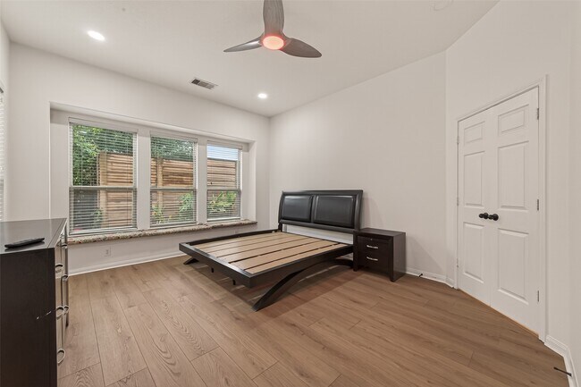 Building Photo - 16131 Keystone Ridge Ln