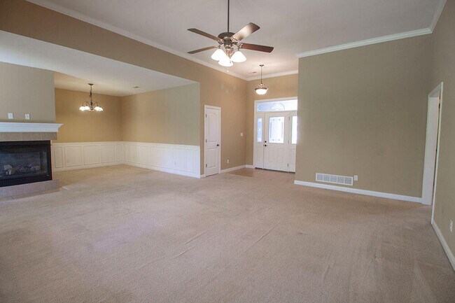 Building Photo - 5305 Chamois Dr