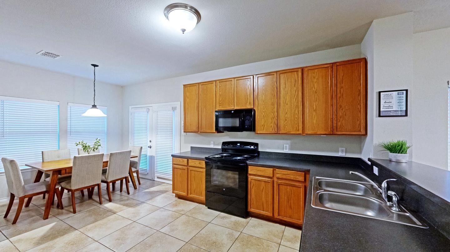 Building Photo - Affordable charm in Ferris – your cozy home at an unbeatable price!