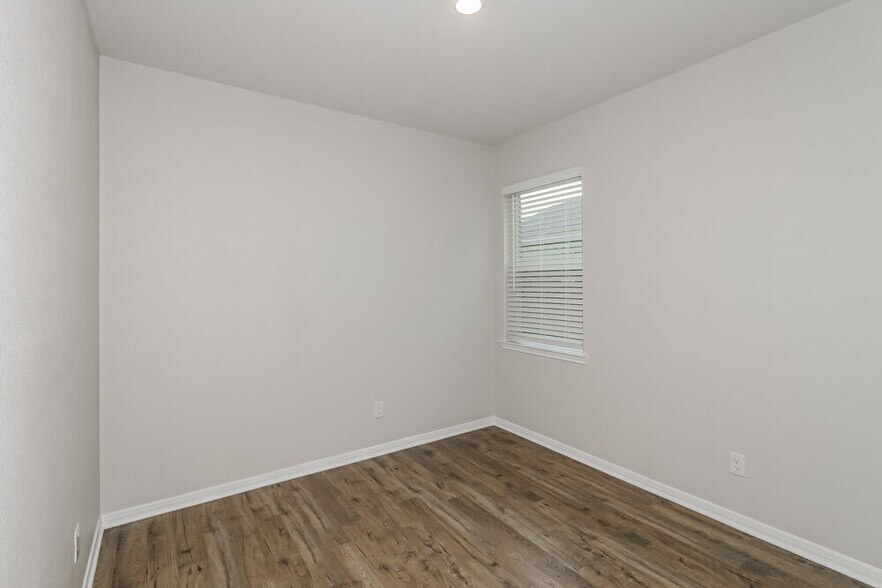 Building Photo - 191 Emma Rose Dr