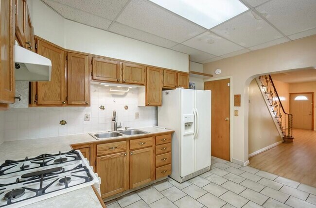 Building Photo - 2957 Aramingo Ave