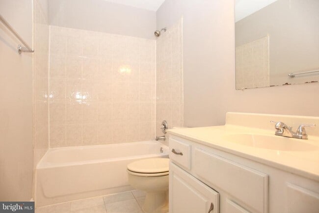 Building Photo - 3637 Winfield Lane Northwest