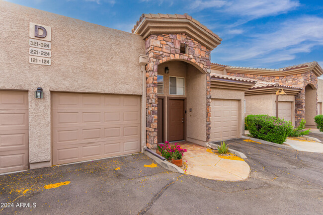 Building Photo - 13700 N Fountain Hills Blvd