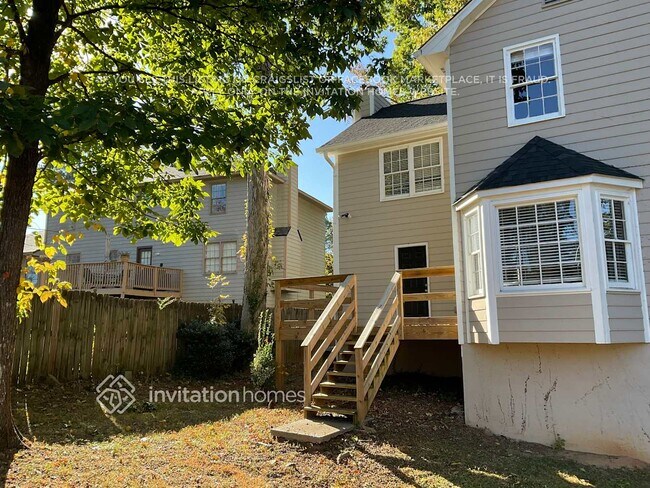 Building Photo - 5066 Stoney Point Ln