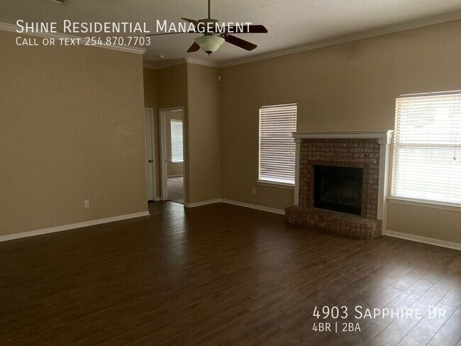 Building Photo - 4903 Sapphire Dr