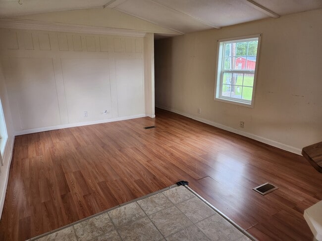 Building Photo - 118 Kiln Dr