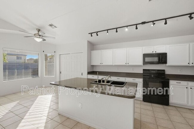 Building Photo - 1281 N McKenna Ln