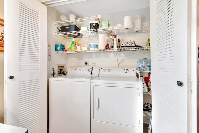 Building Photo - 14376 Amberly Ln