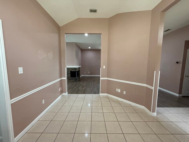 Building Photo - 7013 Jack Franzen Dr